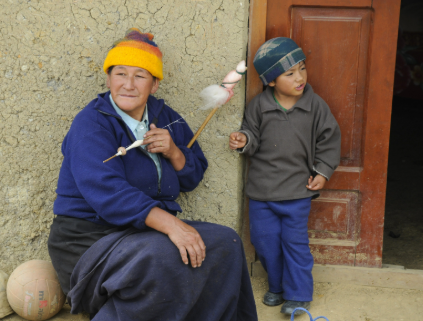 A women and child in Chacapoyas